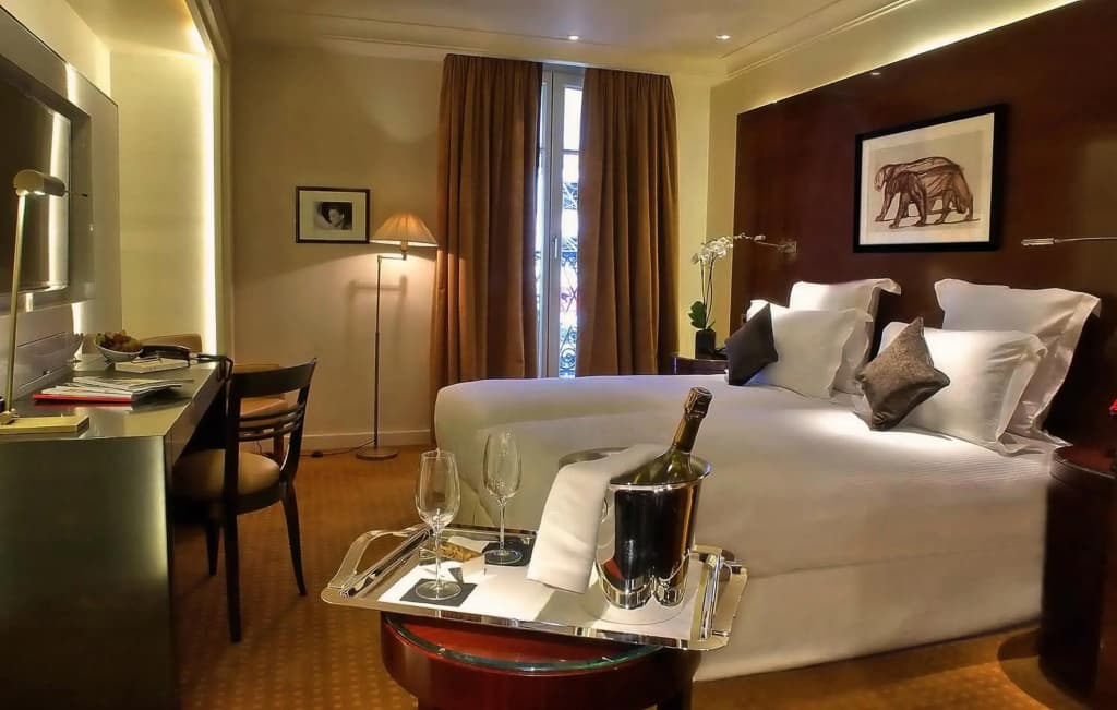Hôtel Montaigne - photo 2