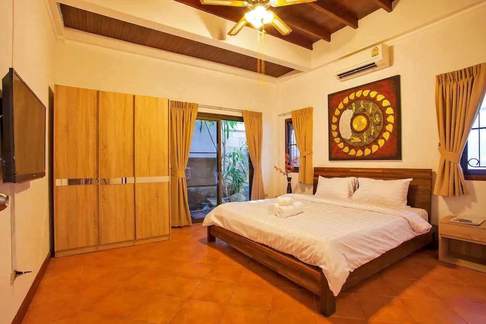 Unique Thai Style 4BR Pool Villa Nikkie - photo 1