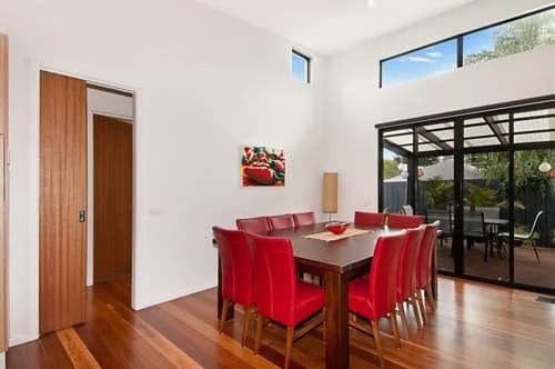 Ellerina Sea Vista Luxury Family Retreat with sauna, pool, amazing water views, walk to beach - photo 4