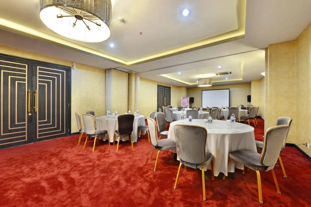 Amaroossa Cosmo Jakarta - photo 19