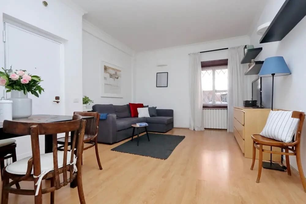 St Peter Mediatrice Apartment - photo 3