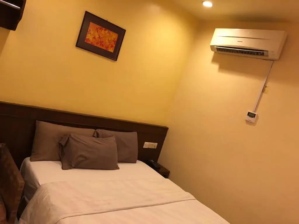 GD Hotel Permas Jaya - photo 4