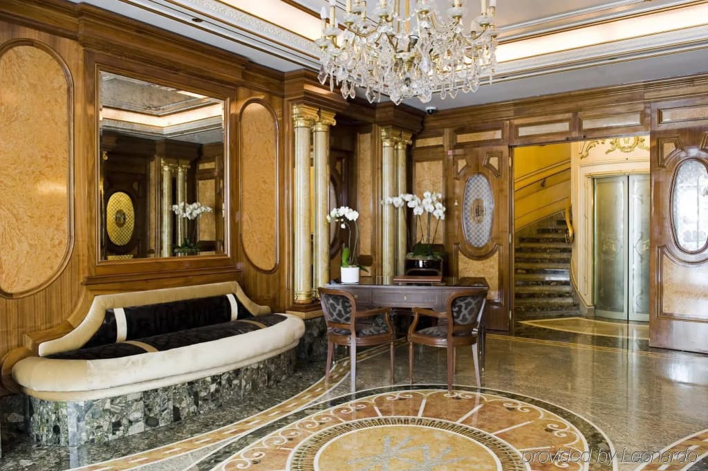 Hôtel de Vendôme - photo 2