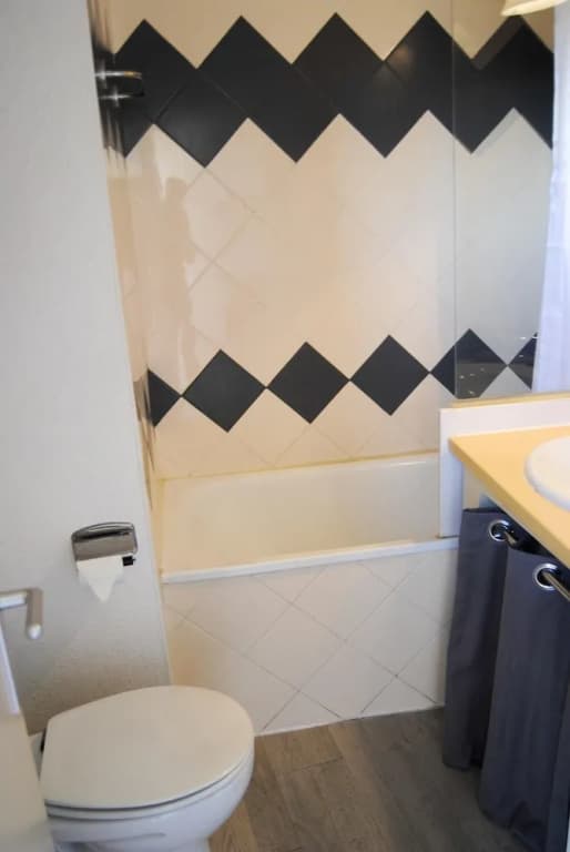 Apartment With one Bedroom in Nice, With Shared Pool, Enclosed Garden and Wifi - photo 9