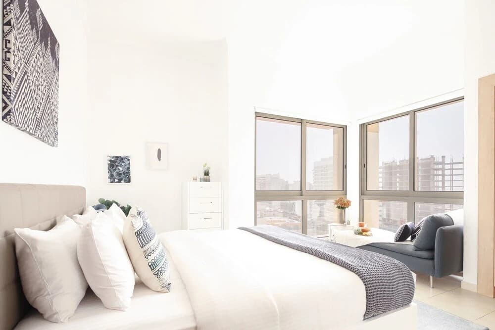 Stylish + Cozy 1BR in Sports City - photo 2