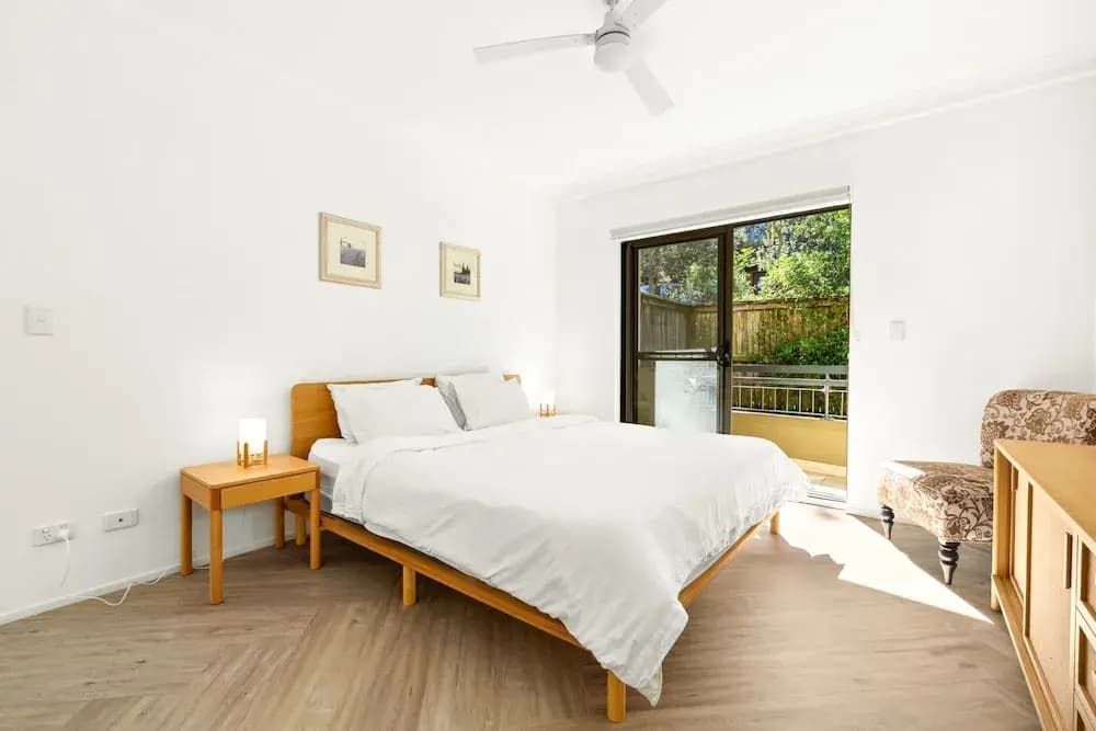 Spacious 2-bed, 2-bath Moments From Avalon Beach - photo 9