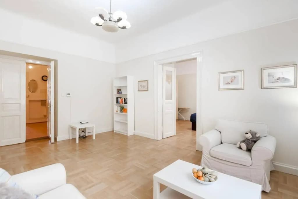 Historic centre-spacious apartment - photo 6