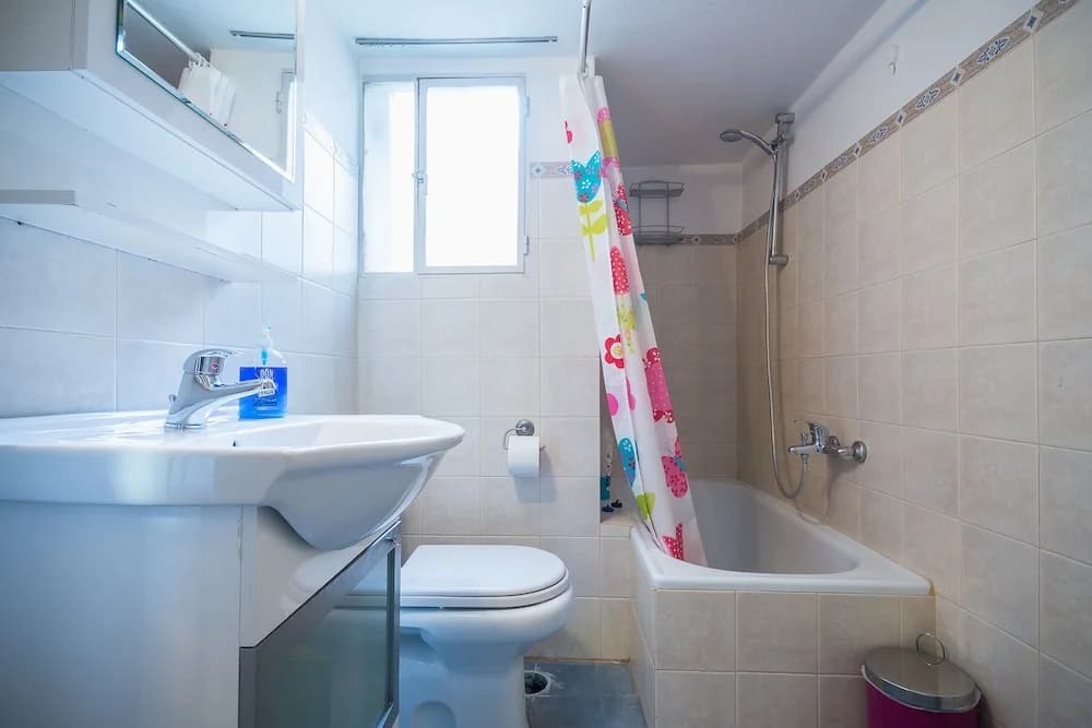 Comfortable Central Athens Flat by Cloudkeys - photo 7