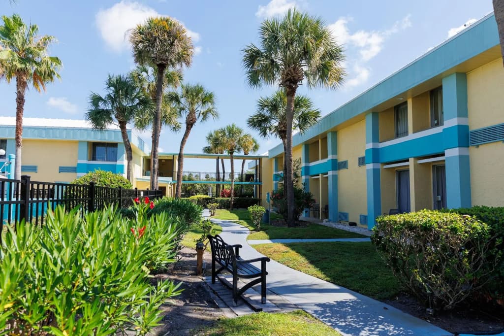 Garnet Inn & Suites, Orlando - photo 22
