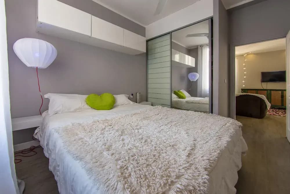 Urban chic Nice, 2 chambres et balcon - photo 17