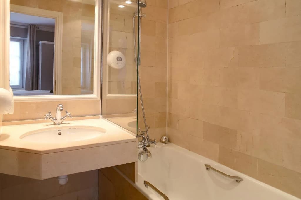 Hôtel Saint Martin Bastille - photo 8