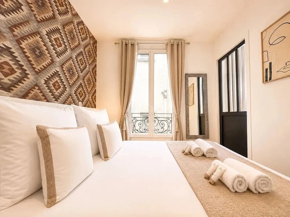 1613 Montmartre - photo 3