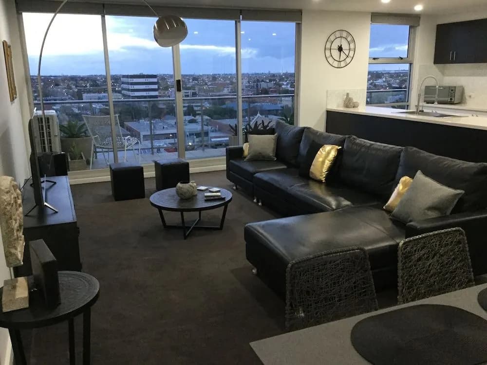 Sub Penthouse On Barkly Street - photo 6