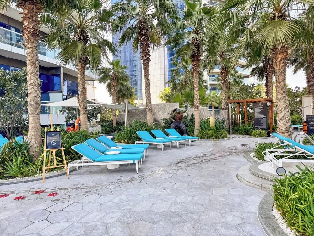 PVH - Paramount - Upscale 2BR - photo 17