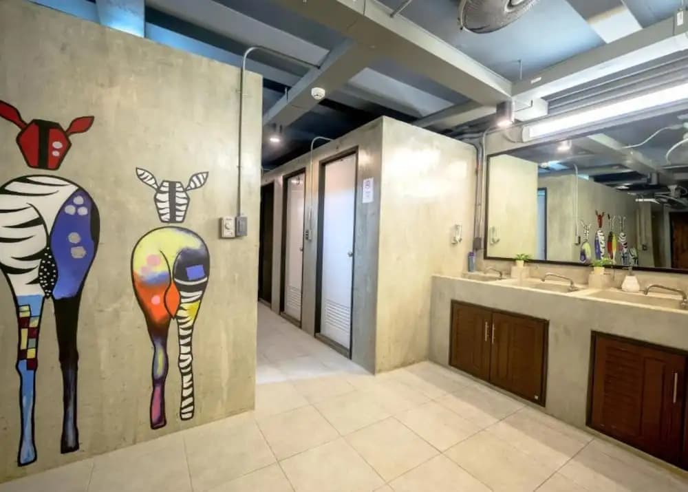 Episode 11 Hostel - photo 10