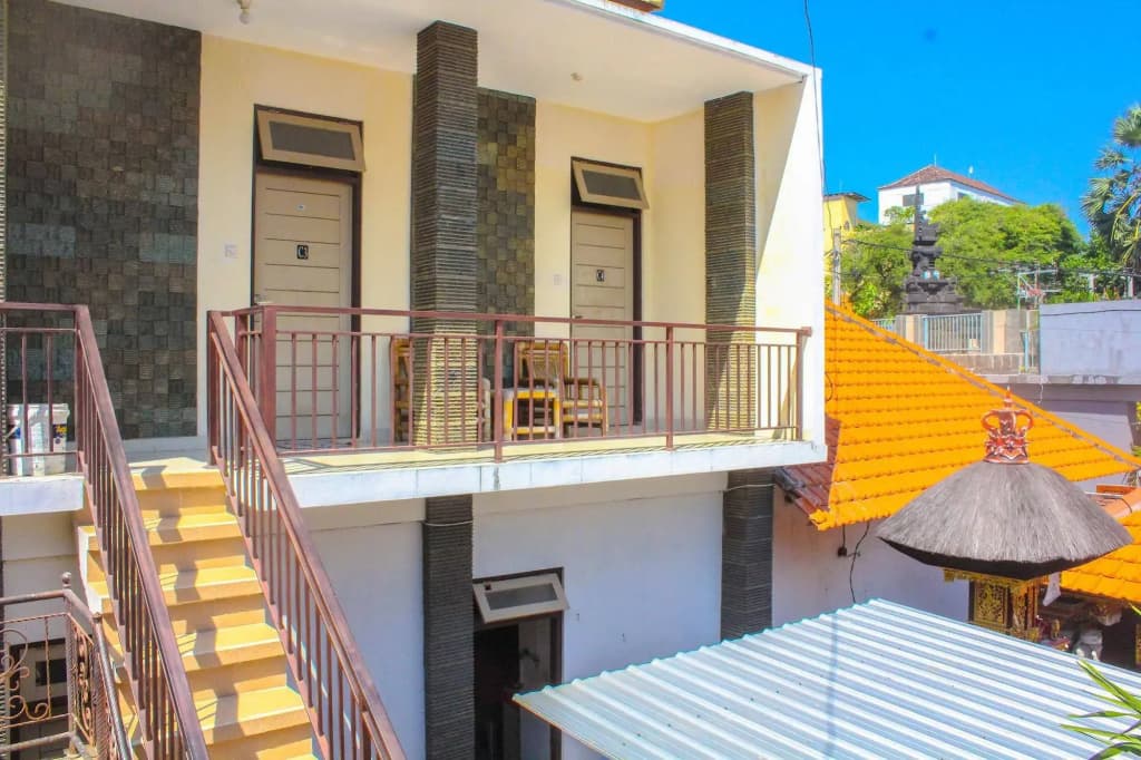 Lolo Beach Inn - photo 10