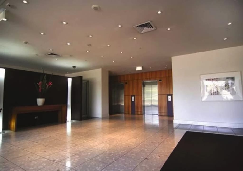 Alpha Apartments Melbourne - photo 1