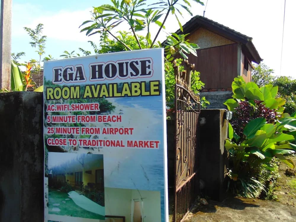 Ega House - photo 1