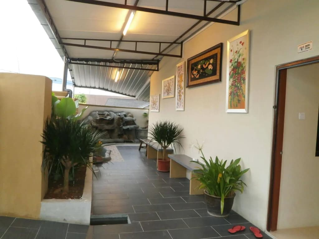 Check Inn - photo 12