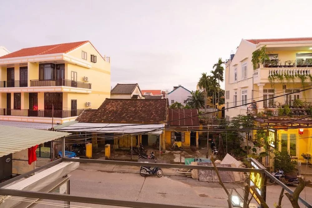 The Lit Villa - photo 18