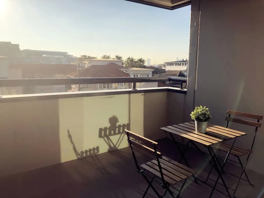 Port Melbourne Beach Front Apartment - photo 8