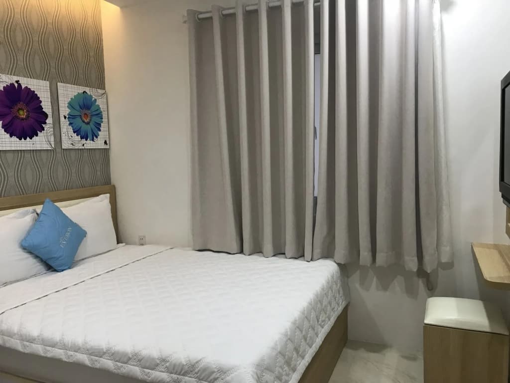 Handy Beachfront Apartment - photo 3