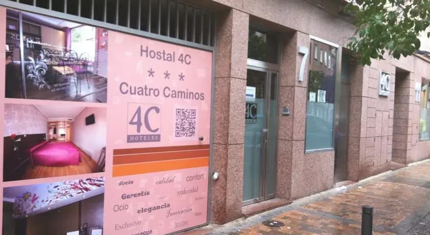 Hostal 4C Cuatro Caminos - photo 1