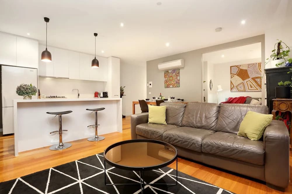 Essendon Sub-Penthouse on Napier - photo 9