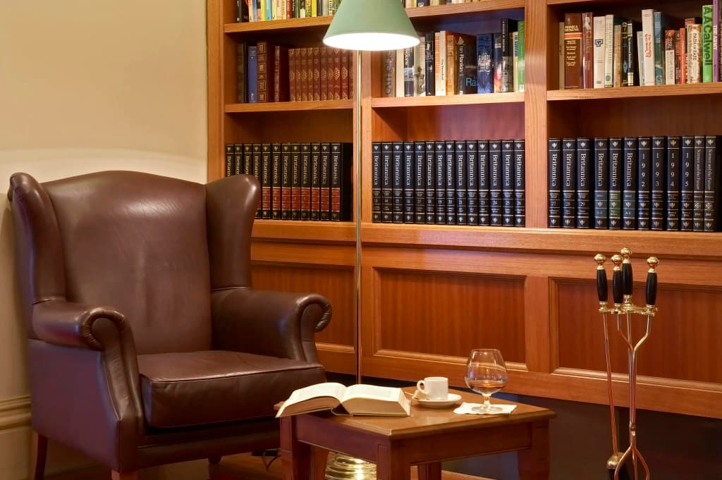 Grand Hotel Melbourne - photo 22