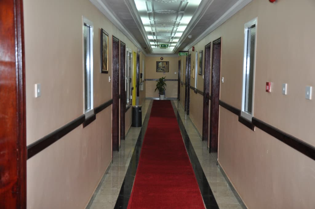 Middle East Hotel - photo 10