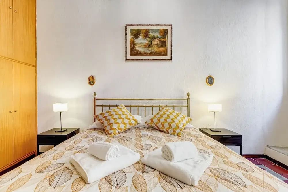 Spanish Steps Spacious Apartment - photo 7