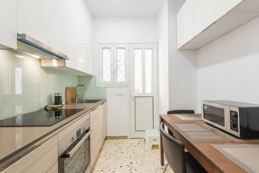 Fresh and Clean apt for 6 in Koukaki - photo 11