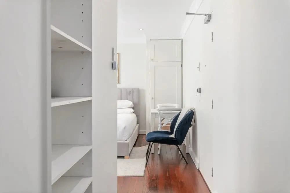 Light-filled Studio Near Rushcutters Bay Park - photo 5