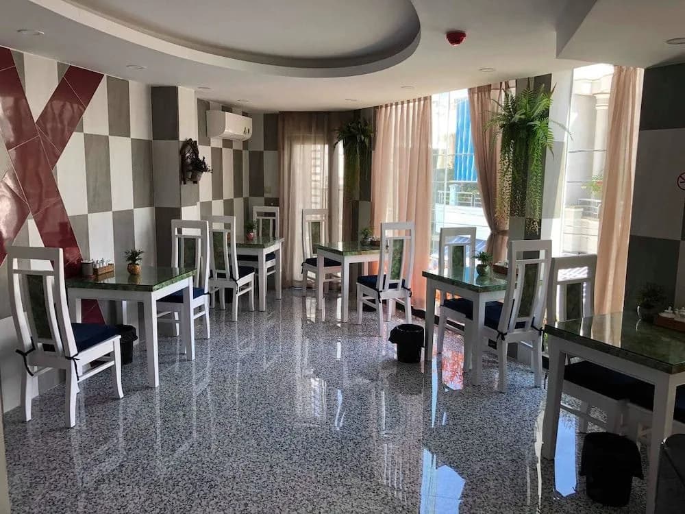 Ten Dollars Hotel - photo 15