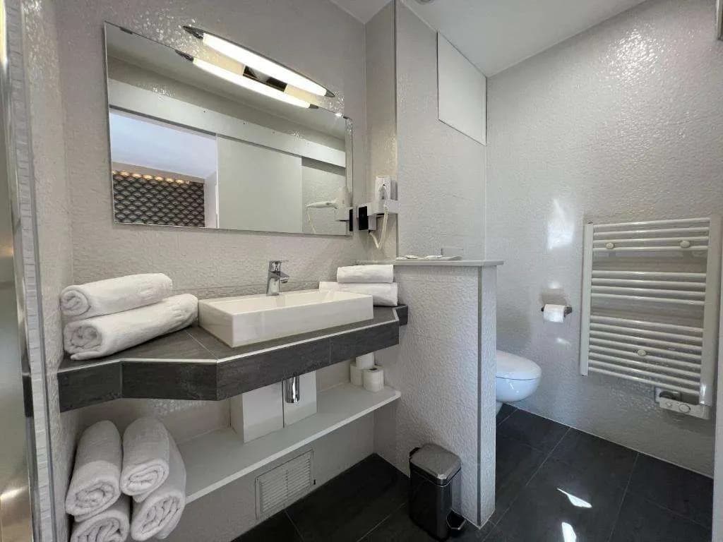 Hotel Nation Montmartre - photo 23