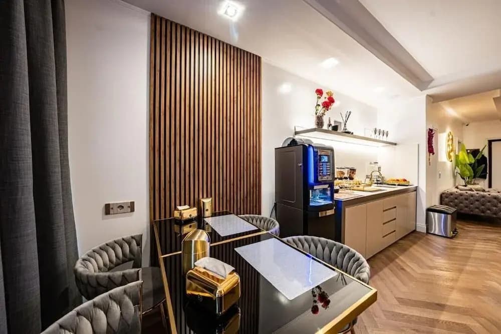 Sofia Ultra Suite Collection - photo 16