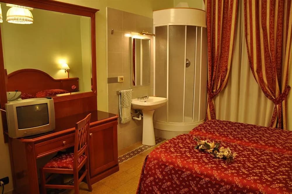 Crosti Hotel & Residence - photo 1