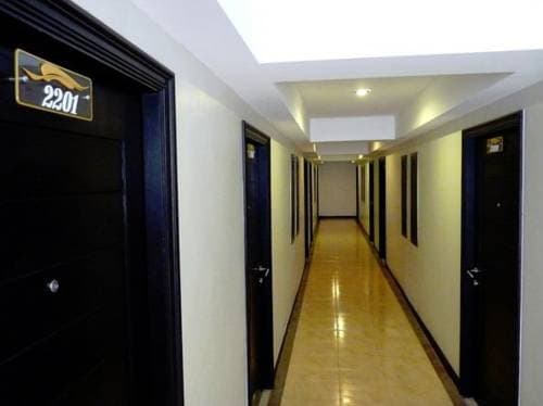 The Banana Leaf Hotel - photo 12