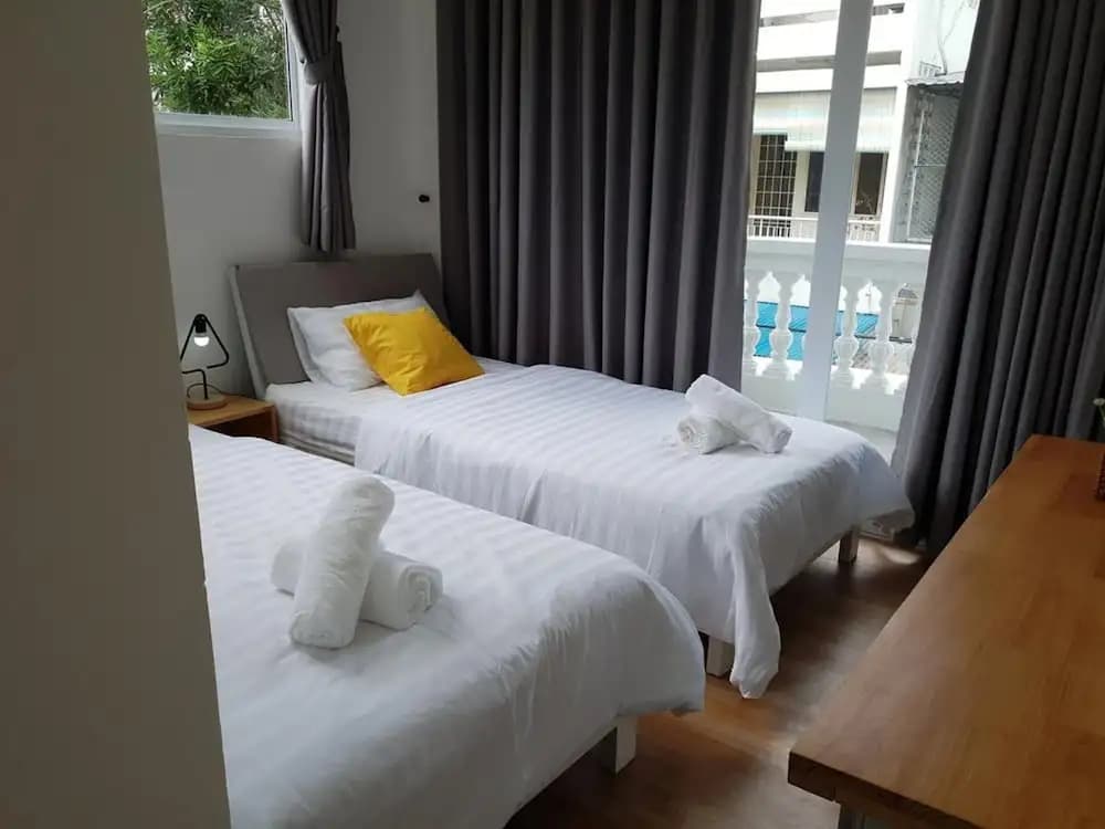 Yelo Hostel & Cafe - photo 20
