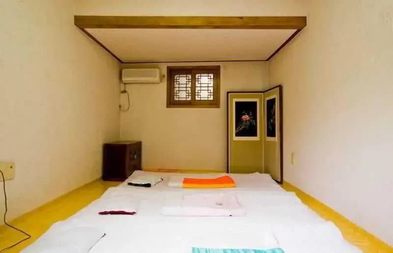Friends House - photo 4