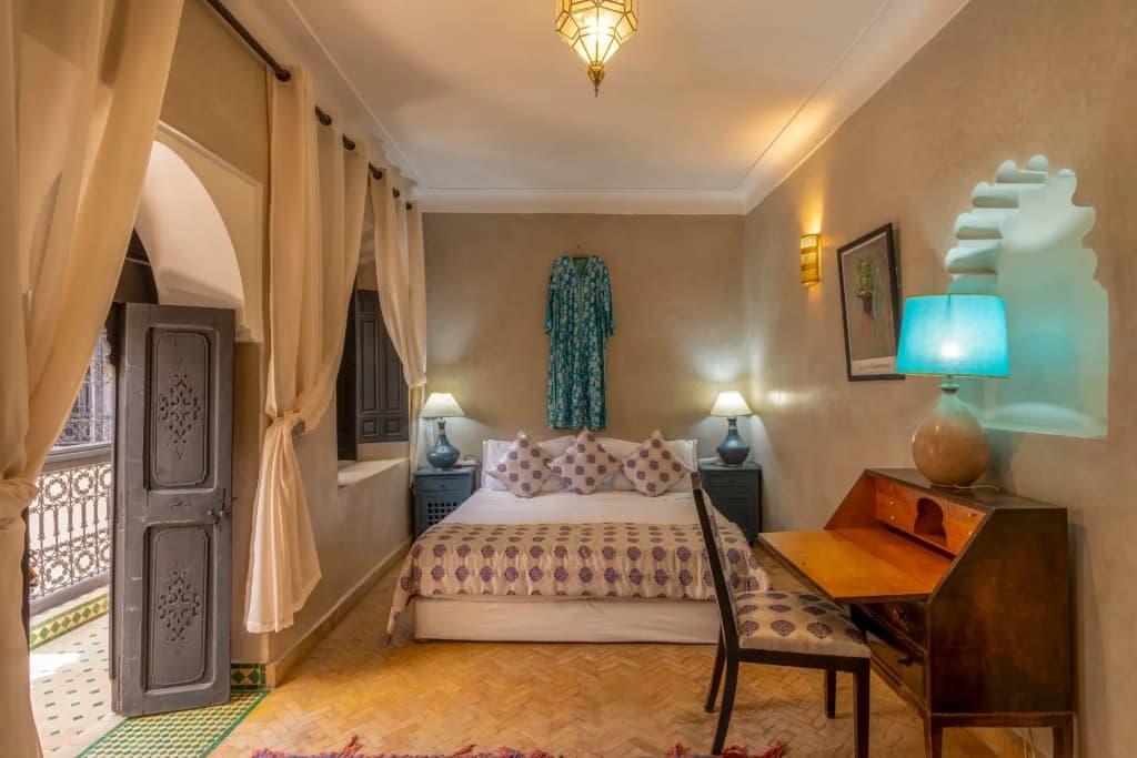 Riad Saba - photo 33