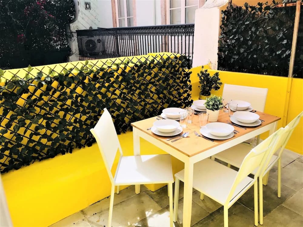 Charming Flat with Great Terrace, Best Location - photo 12