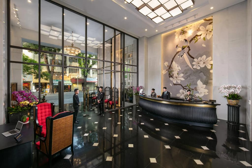 The Oriental Jade Hotel - photo 2