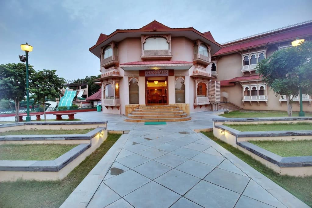 Gateway Kandla Gandhidham - photo 31