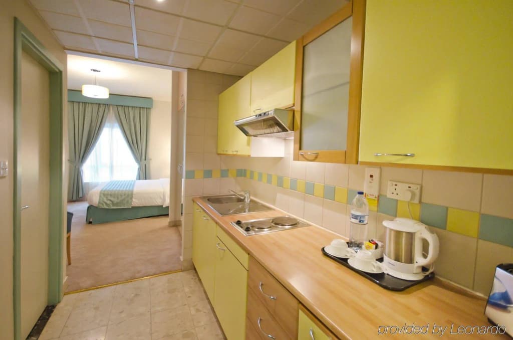 Al Bustan Center & Residence Hotel - photo 17
