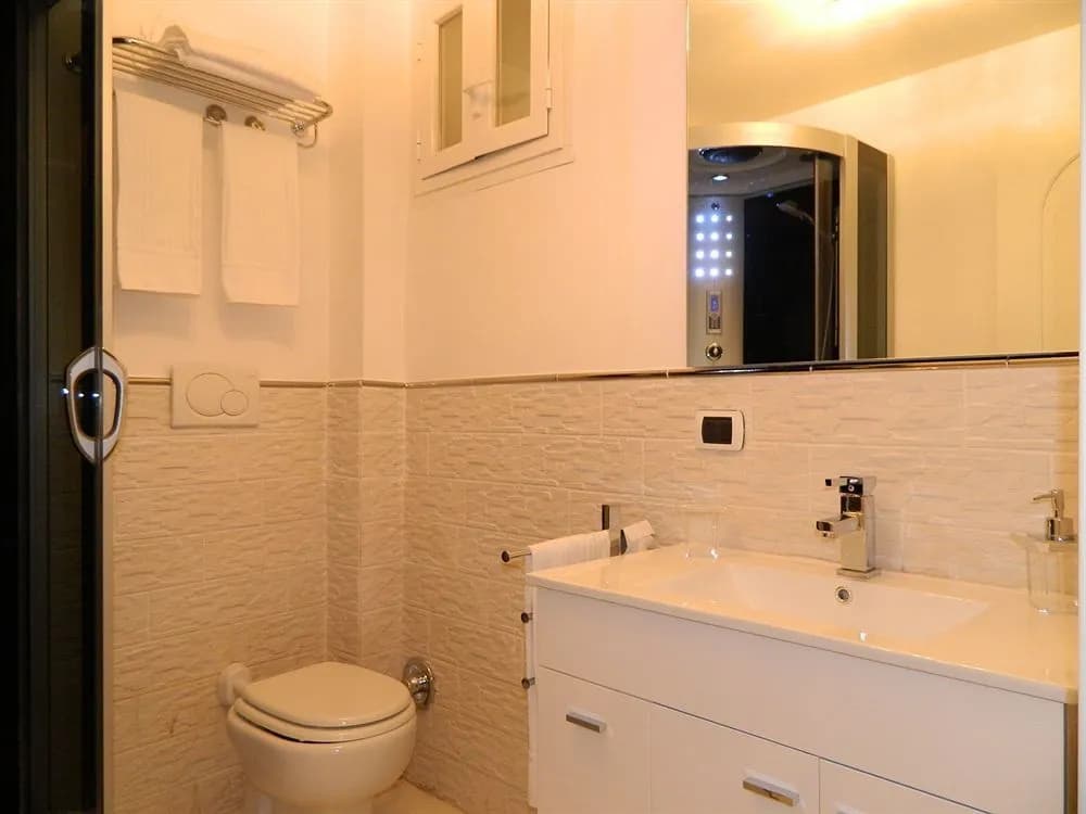 Home Suite Rome - photo 10