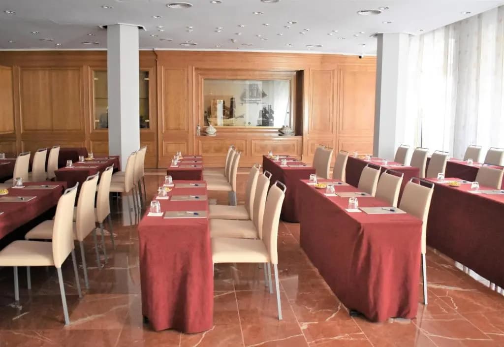 Lamaro Hotel - photo 19