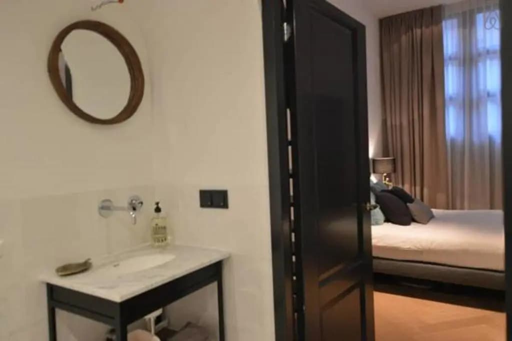Romantic ground floor suite in Pijp near Sarphatipark - photo 5
