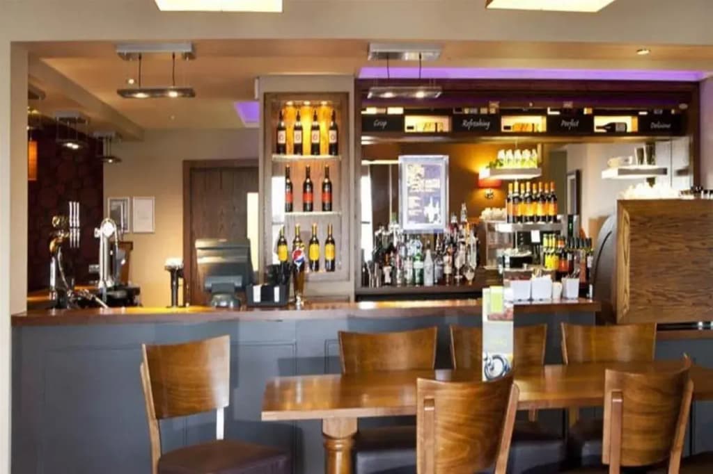 Premier Inn Edinburgh Park(The Gyle)Hotel - photo 13