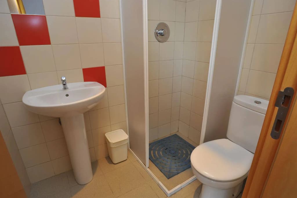 Hans Brinker Hostel Lisbon - photo 10